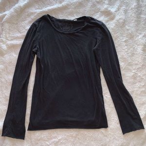 Black long sleeve tee